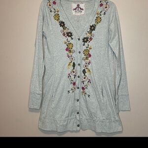 Johnny Was Gray Floral Embroidered Button Down Shirt